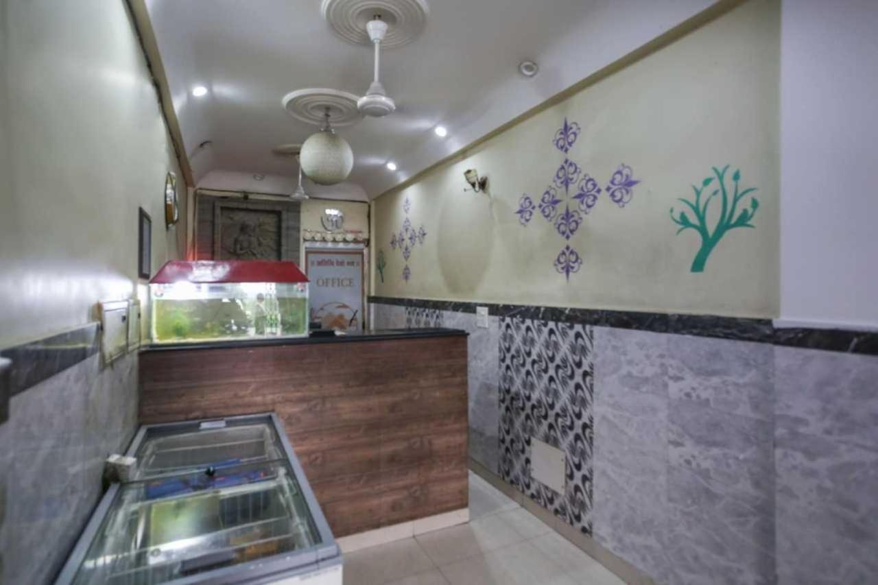 Hotel O Alfa Amb Bagian luar foto