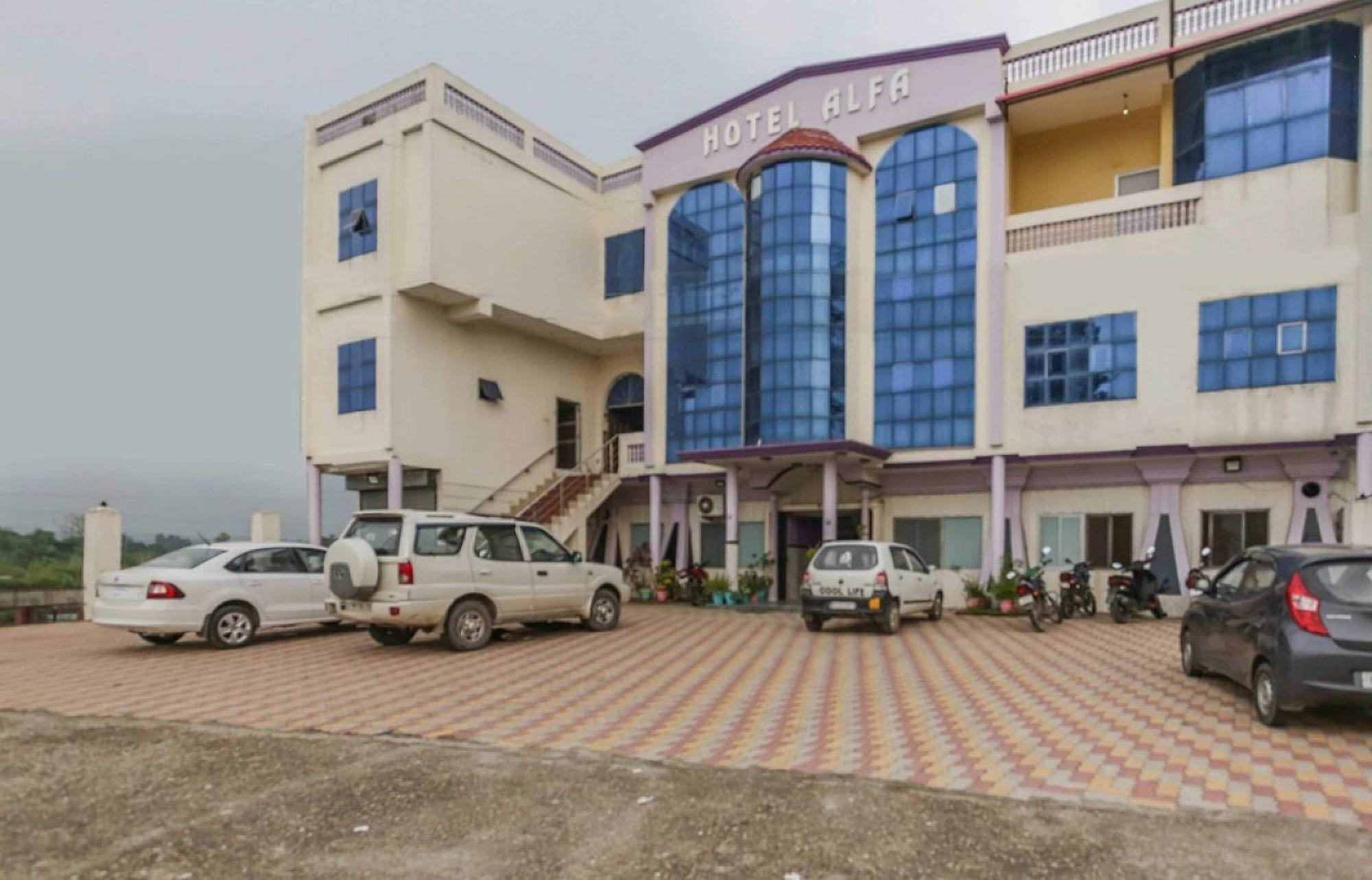 Hotel O Alfa Amb Bagian luar foto